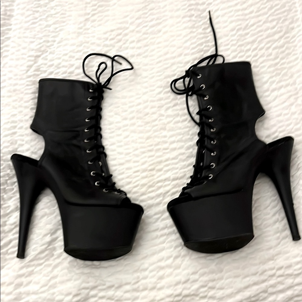 Pleaser adore 1016 size 11